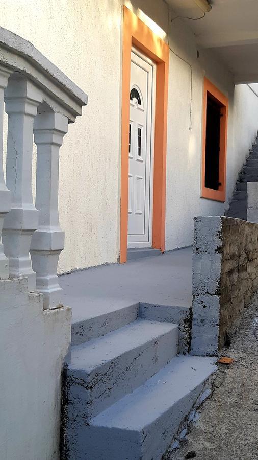 Apartments Ceca Tivat Exterior photo